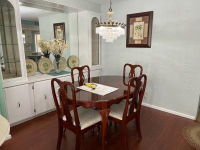 Photo 4 of 13 of home located at 3079 Saralake Blvd. Sarasota, FL 34239