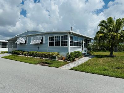 Photo 2 of 19 of home located at 94 N. Harbor Drive Vero Beach, FL 32960