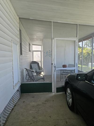 Photo 5 of 21 of home located at 435 16th Ave. S. E. Lot 615 Largo, FL 33771