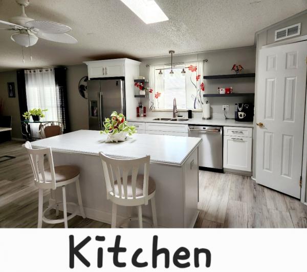 1992 Manufactured Home
