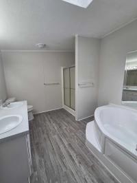 2000 Skyline Manufactured Home