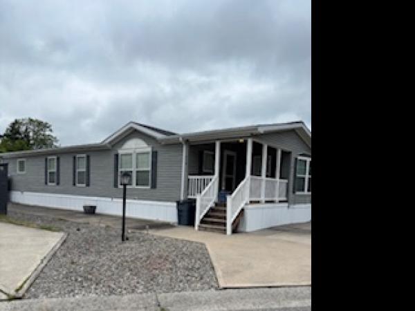 Photo 1 of 2 of home located at 1881 Rt 37 West Lot 310 Toms River, NJ 08757