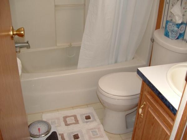 1999 Sunlake Manufactured Home