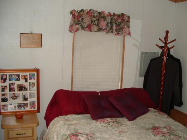 1999 Sunlake Manufactured Home