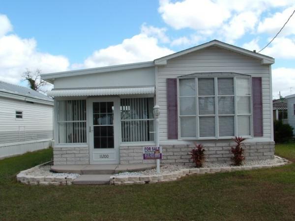 1999 Sunlake Manufactured Home