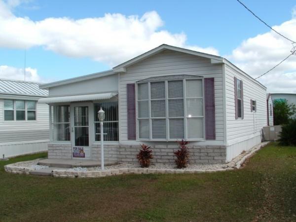 1999 Sunlake Manufactured Home