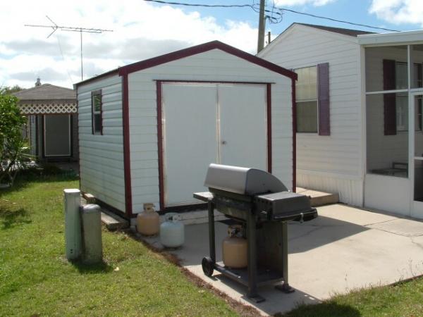 1999 Sunlake Manufactured Home