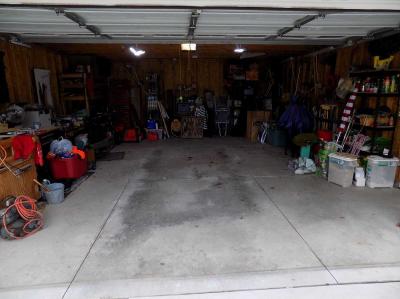 Photo 2 of 69 of home located at 11090 Wood Run Circle South Lyon, MI 48178