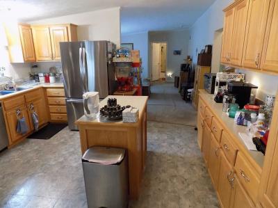Photo 4 of 69 of home located at 11090 Wood Run Circle South Lyon, MI 48178