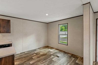 Photo 5 of 12 of home located at 6700 Jefferson Paige Rd,42 Shreveport, LA 71119