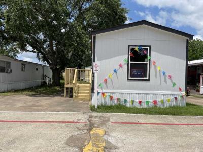 Photo 2 of 9 of home located at 1409 Rosharon Rd., #41Av Alvin, TX 77511