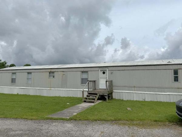 Photo 1 of 2 of home located at 538 Reams Ln London, KY 40744