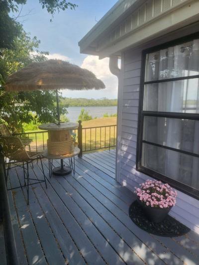 Photo 5 of 28 of home located at 2206 Chaney Drive, Lot 305 Ruskin, FL 33570