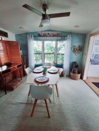 1990 Manufactured Home