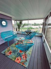 1990 Manufactured Home