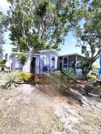 1990 Manufactured Home