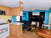 1999 Sunlake Manufactured Home
