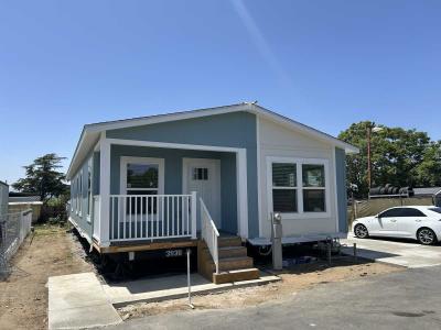 Photo 2 of 22 of home located at 1490 East 6th Street #46 Beaumont, CA 92223