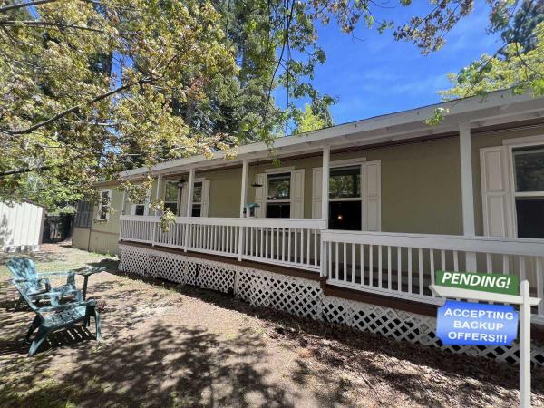 2006 FLEETWOOD Mobile Home For Sale