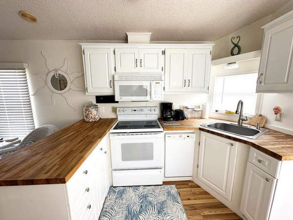 1991 Sunny Manufactured Home