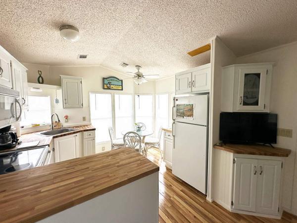 1991 Sunny Manufactured Home