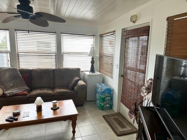 1999 Palm Harbor Manufactured Home