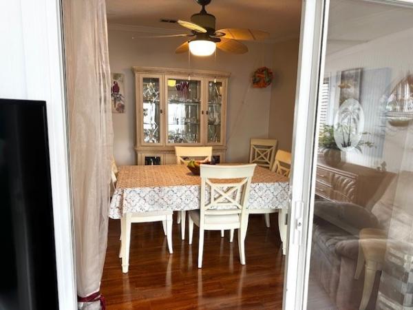 1999 Palm Harbor Manufactured Home