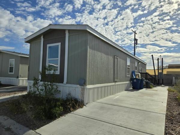 2023 Clayton - Buckeye AZ Mobile Home For Rent