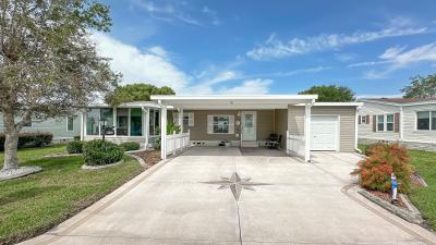 Mobile Home at 818 Sutton St Lady Lake, FL 32159