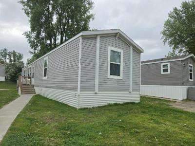 Photo 3 of 11 of home located at 531 Juliet Dr Lakeville, MN 55044