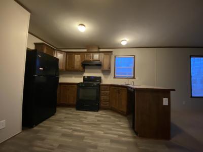 Photo 3 of 9 of home located at 900 Cour Retta Warren, MI 48091