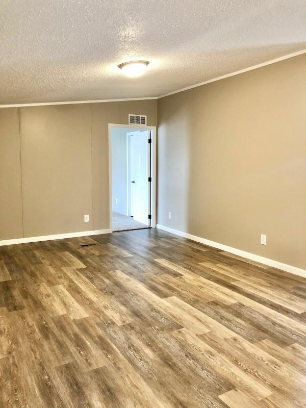 2004 Clayton Homes Inc Mobile Home For Rent