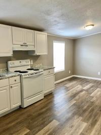 2004 Clayton Homes Inc Yes Mobile Home