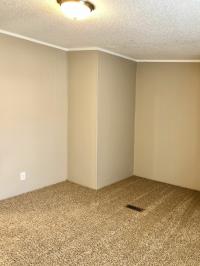 2004 Clayton Homes Inc Yes Mobile Home
