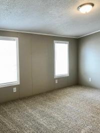 2004 Clayton Homes Inc Yes Mobile Home
