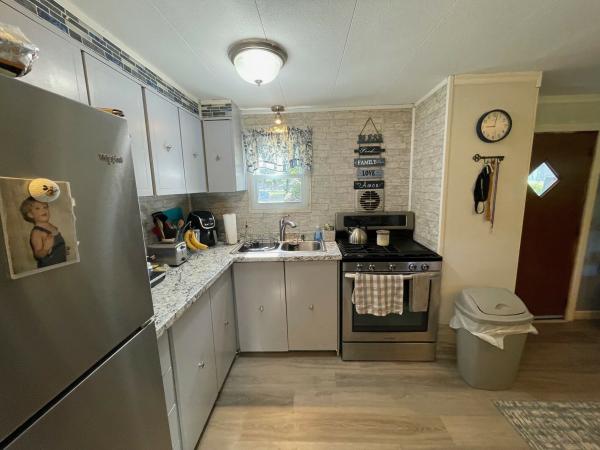 1967 Vindale 60-2-12 Mobile Home