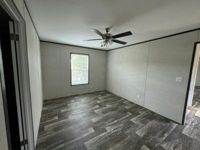 Photo 4 of 6 of home located at 6407 SE 108th Street Lot #6 Belleview, FL 34420