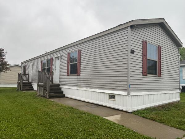 Photo 1 of 2 of home located at 145 Ashford Dr. Flint, MI 48504