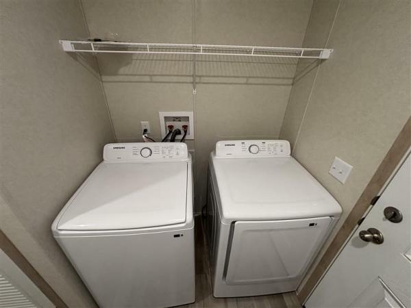 2025 Clayton 7616-4200 Adrenaline  Home