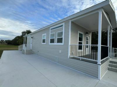 Photo 5 of 20 of home located at 20005 Us Highway 27 #1021 Clermont, FL 34715