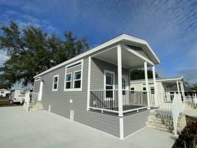 Photo 1 of 19 of home located at 20005 Us Highway 27 #1046 Clermont, FL 34715