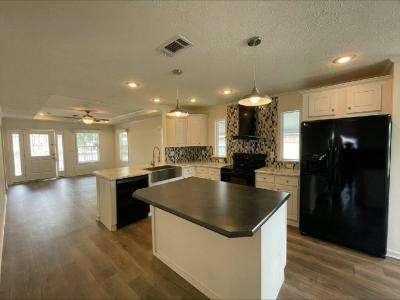 Photo 2 of 21 of home located at 13203 Grape Avenue Grand Island, FL 32735