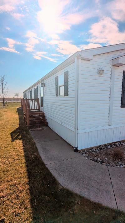 Mobile Home at 8114 Falconview Pkwy Freeland, MI 48623
