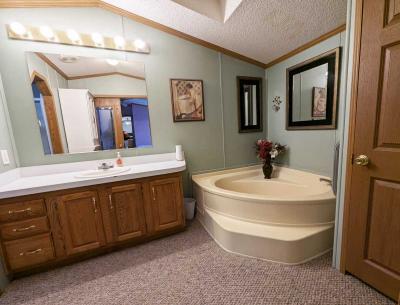 Photo 5 of 8 of home located at 8114 Falconview Pkwy Freeland, MI 48623