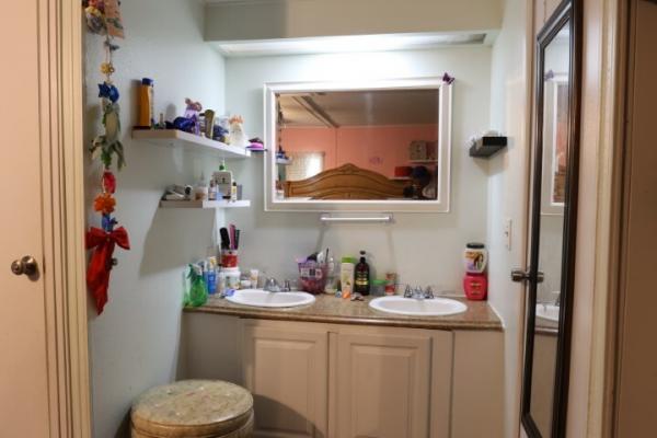1982 TWIN Manufactured Home