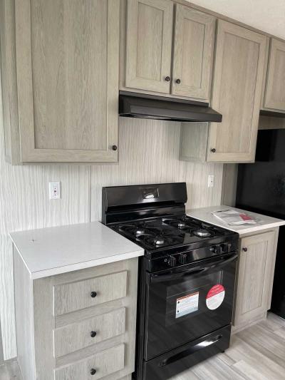 Mobile Home at 4711 Walnut Rd Buckeye Lake, OH 43008