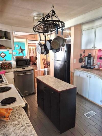 Photo 4 of 19 of home located at 7501 142D Ave, Largo, FL 33771