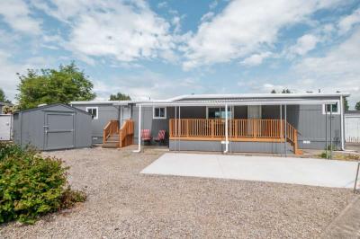 Photo 5 of 42 of home located at 2200 Lancaster Dr SE #14A Salem, OR 97317