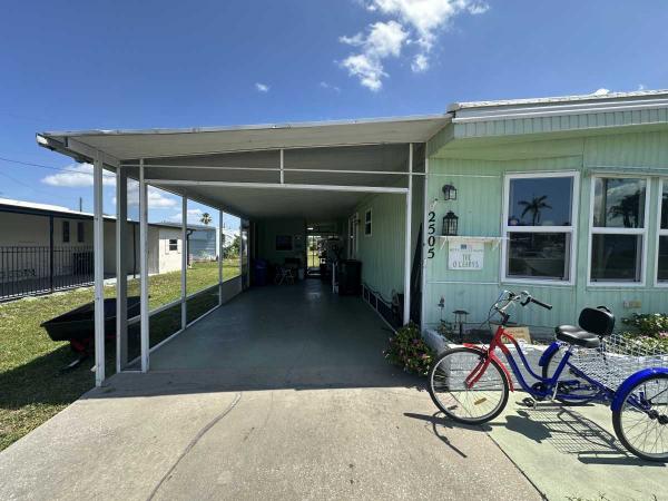 1977 2BD/2BA Mobile Home