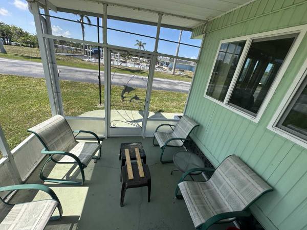 1977 2BD/2BA Mobile Home